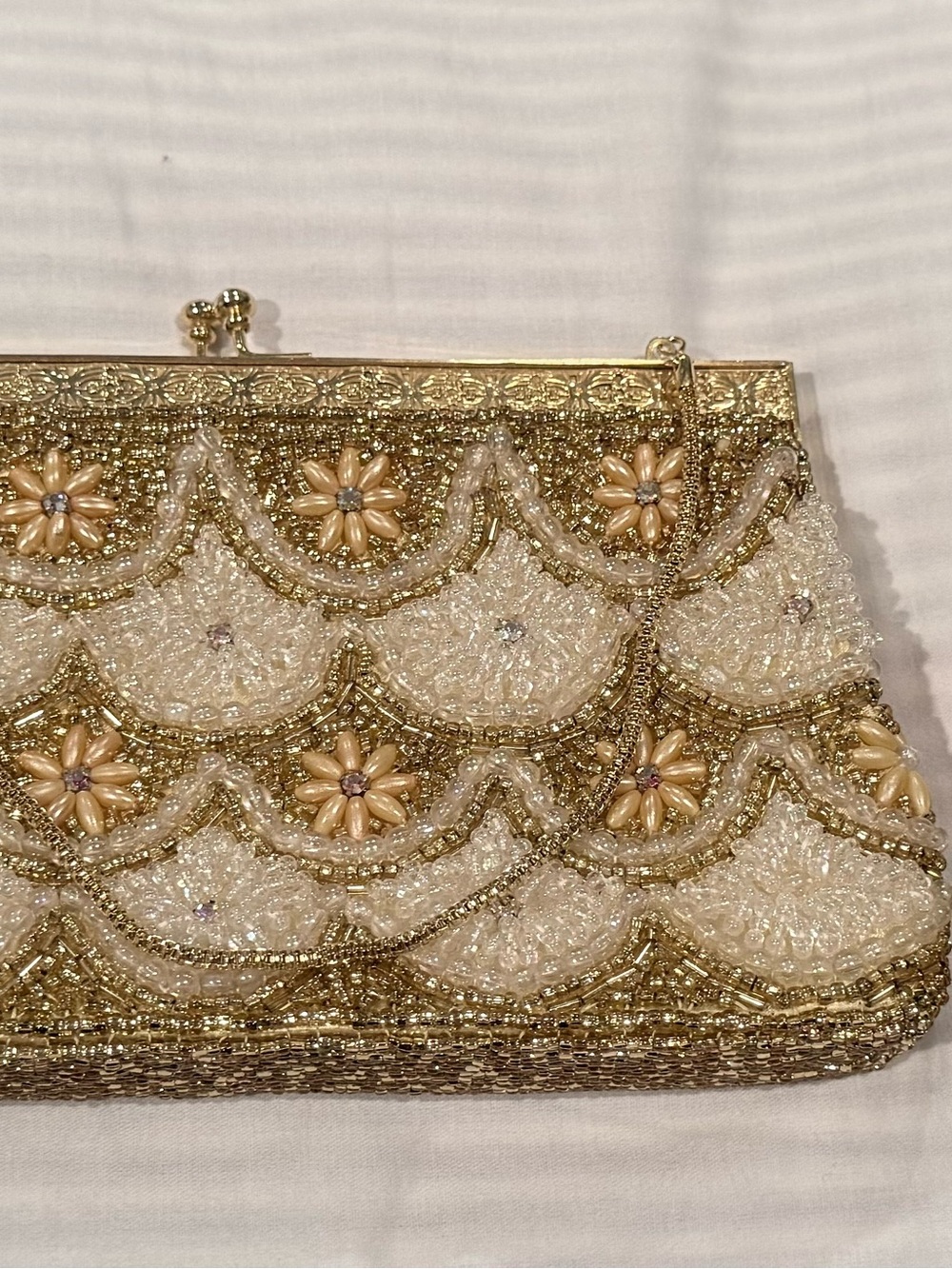 ✨ Vintage‑Style Gold Beaded Purse + Matching Eyeglass Case (Bundle)